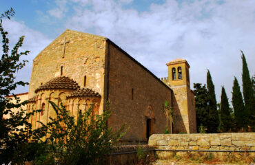 Esterno dell'Abbazia di Santo Spirito